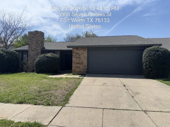 3905 Seven Gables St, Fort Worth, TX 76133