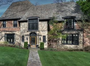 2856 Glengary Rd, Shaker Heights, OH 44120