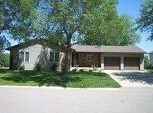 205 2nd St NE, Clarks Grove, MN 56016