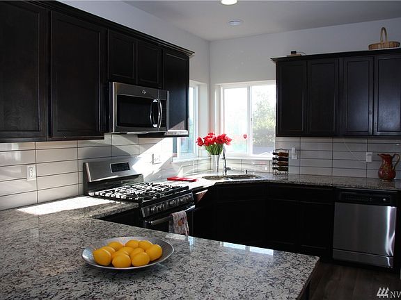 3rd image of 8106 50th St NE