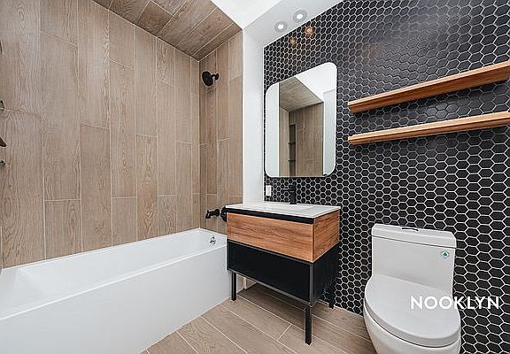 5th image of 250 Gold St #810