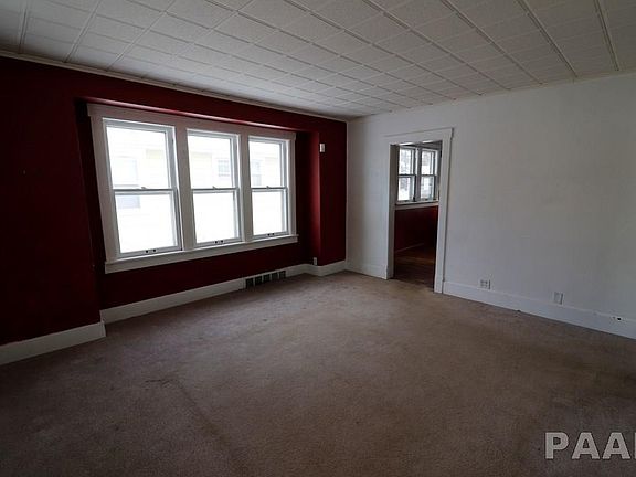 3rd image of 1000 W Hanssler Pl