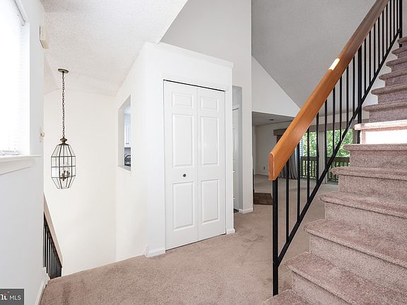 2nd image of 202 Paddock Dr
