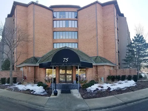 75 Kristin Cir APT 315, Schaumburg, IL 60195