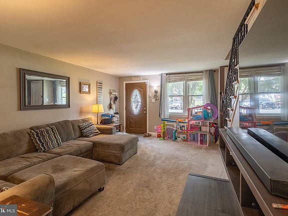 5th image of 5216 Alverstone Rd
