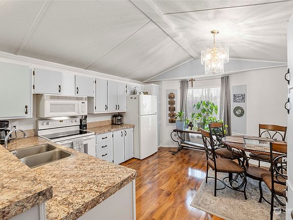 5th image of 159 136th Street S #17