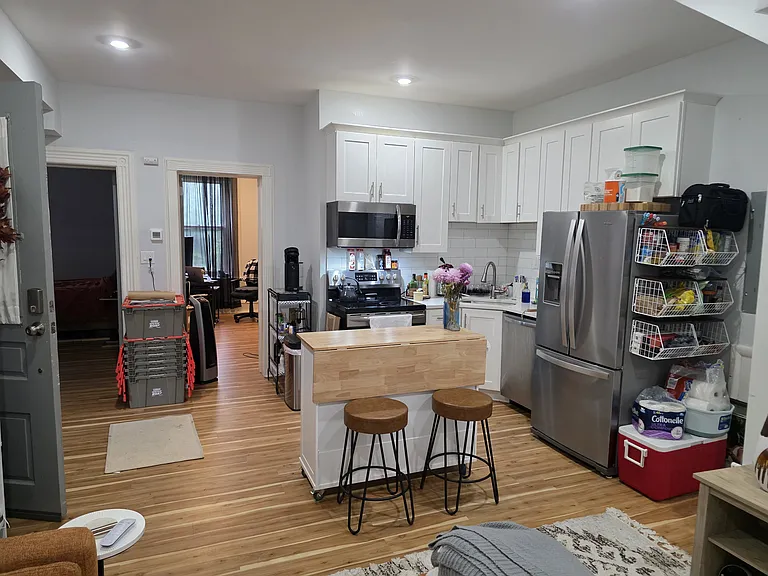 205 E Athens Ave #1L — Photo 2