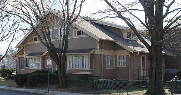 1st image of 10 Park Ave
