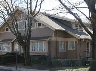 10 Park Ave, Oakwood, OH 45419