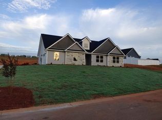 535 Sedona Ct, Chesnee, SC 29323