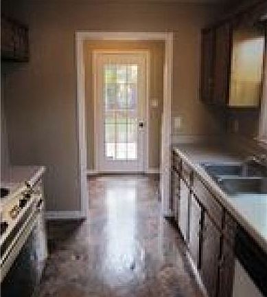 5th image of 791 Princeton Cir
