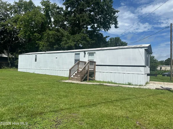 326 Carlson Dr, Midway Park, NC 28544