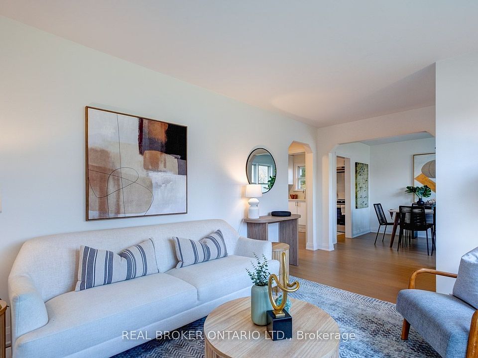 1st image of 40 Stamford Sq N