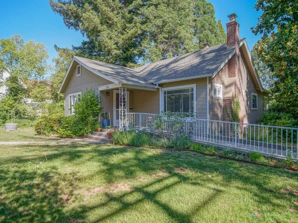 220 Race St, Grass Valley, CA 95945