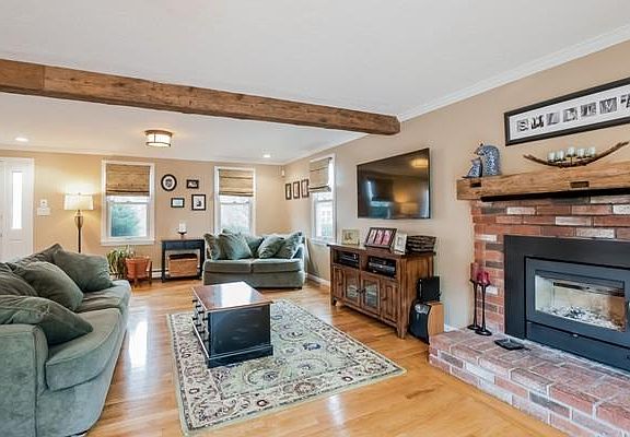 5th image of 24 Piedmont St