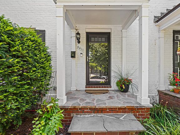 3rd image of 5411 Willowmere Way