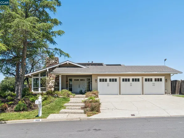 1933 Joseph Dr, Moraga, CA 94556
