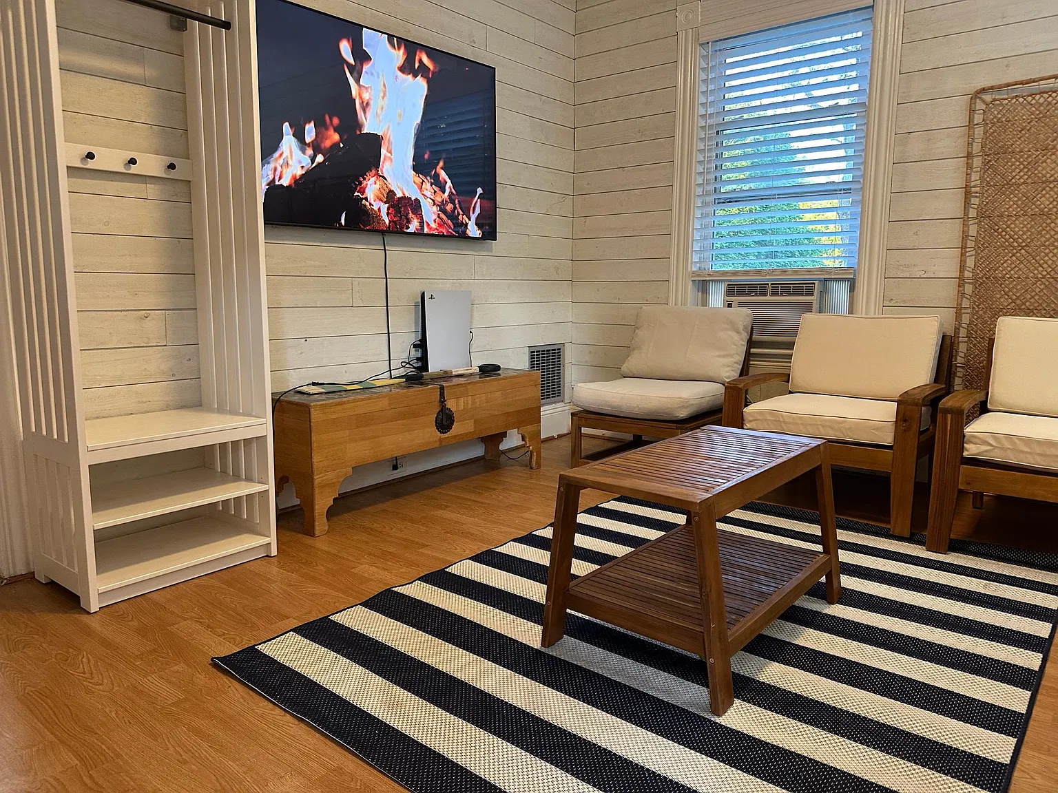 2 bed, 875 sqft, $2,650 — Photo 3