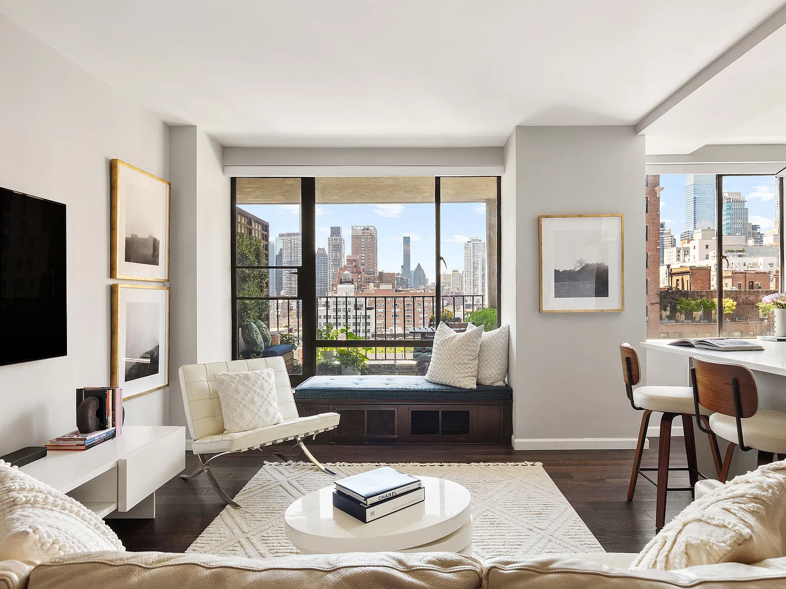 333 East 69th Street — Photo 1