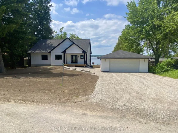 1380 Island View Dr, Selwyn, ON K0L 1T0