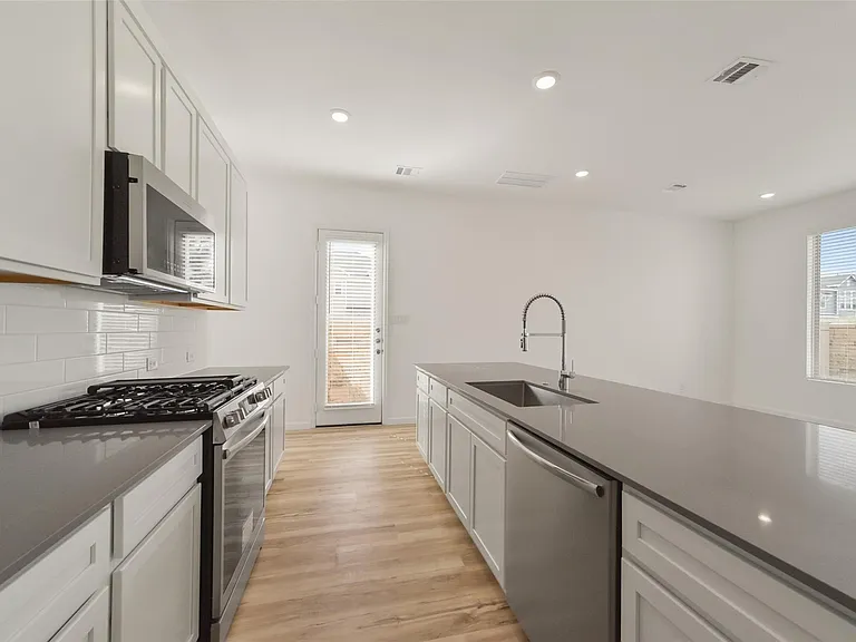 5603 Foggy Vine Ct — Photo 6