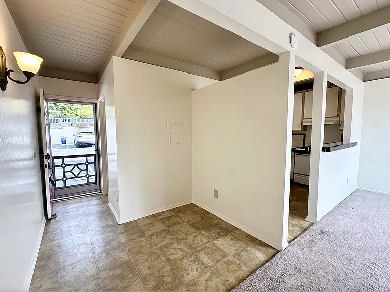 2100 Red Rose Way #26-K — Photo 4