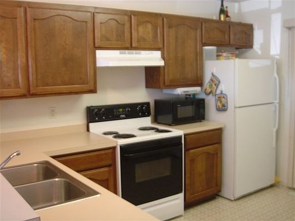 3rd image of 200 Evelyndale Dr
