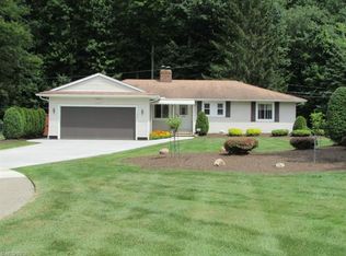 1597 Windsor Cir, Mayfield Heights, OH 44124