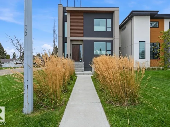 44B Valleyview Cres NW, Edmonton, AB T5R 5S5