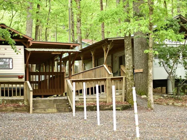 4459 Sawbrier Cir, Hiawassee, GA 30546
