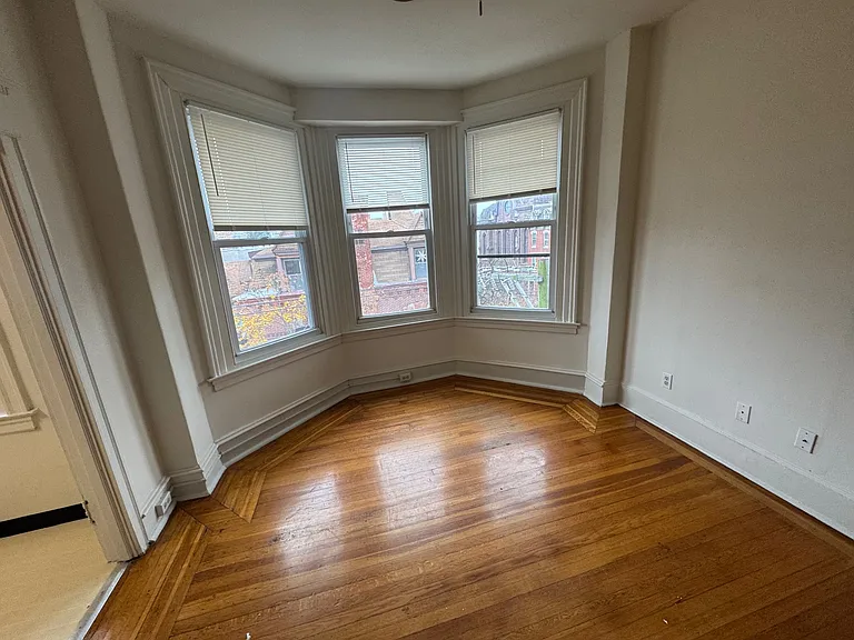 602 N 16th St #4T — Photo 11