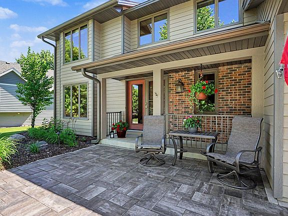 3rd image of 7016 Beacon Cir