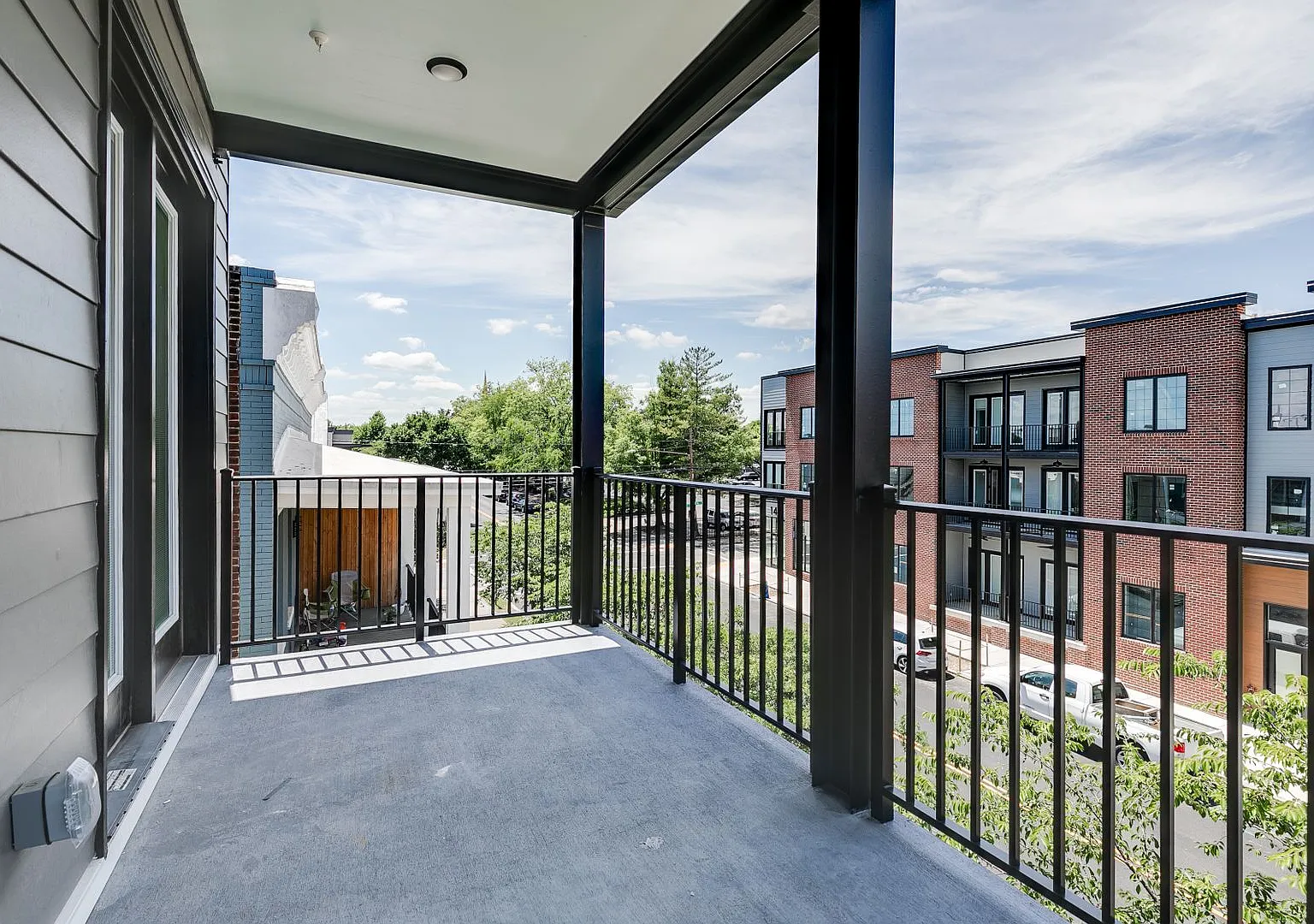 1422 Bainbridge Street — Photo 4