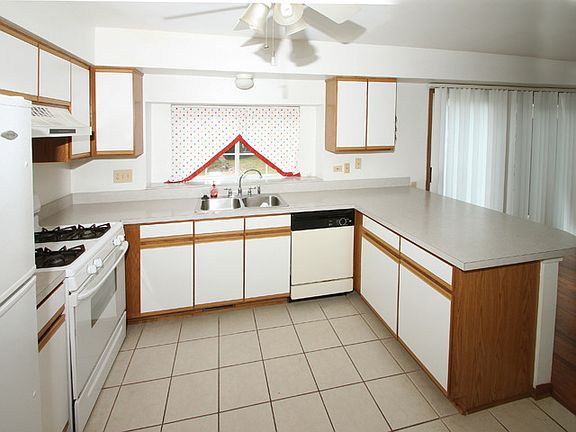 5th image of 248 Shadybrook Ln #248