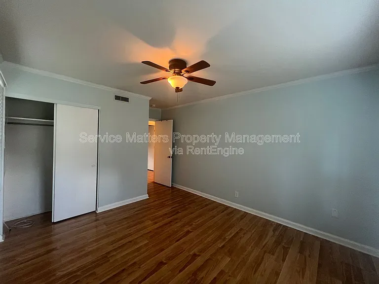 1401 E 34th St — Photo 30