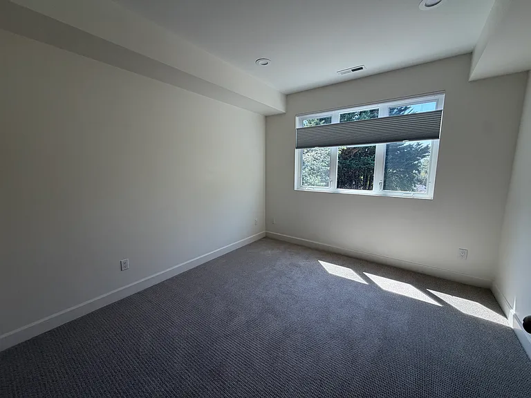 4323 Murryhill Ter — Photo 10