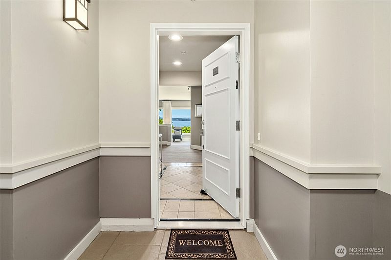 3rd image of 5404 Lake Washington Boulevard NE #B