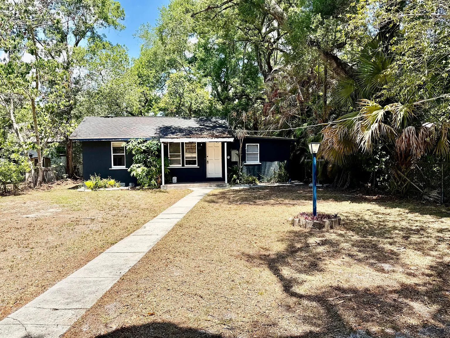 1 bed, 1384 sqft, $900 — Photo 2