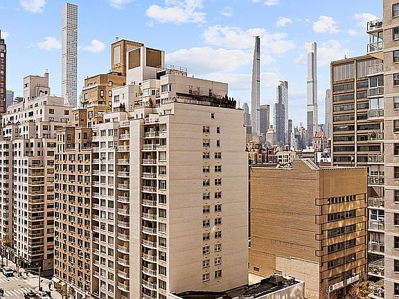 5th image of 200 E 69th St APT 14D