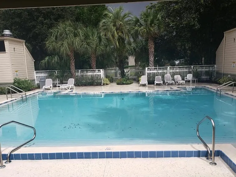 209 Crown Oaks Way — Photo 9