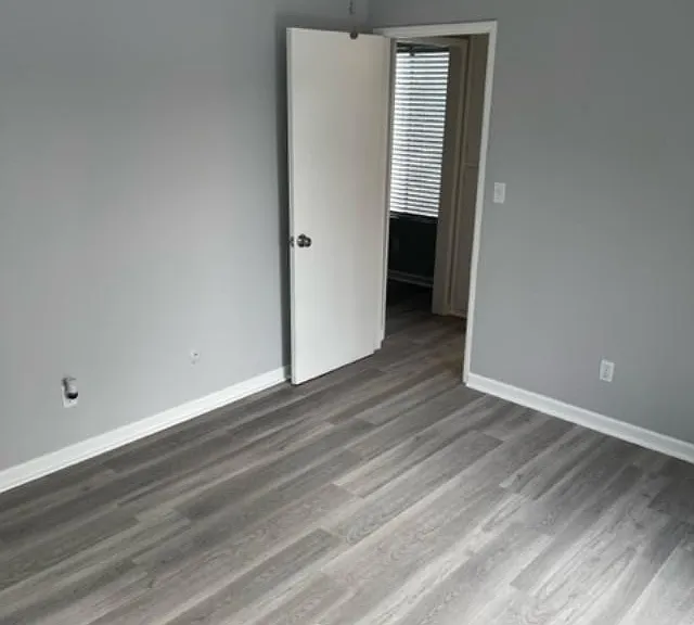 1875 Thomas Ave #11 — Photo 10