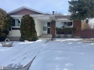 2629 129a Ave NW, Edmonton, AB T5A 3Y2