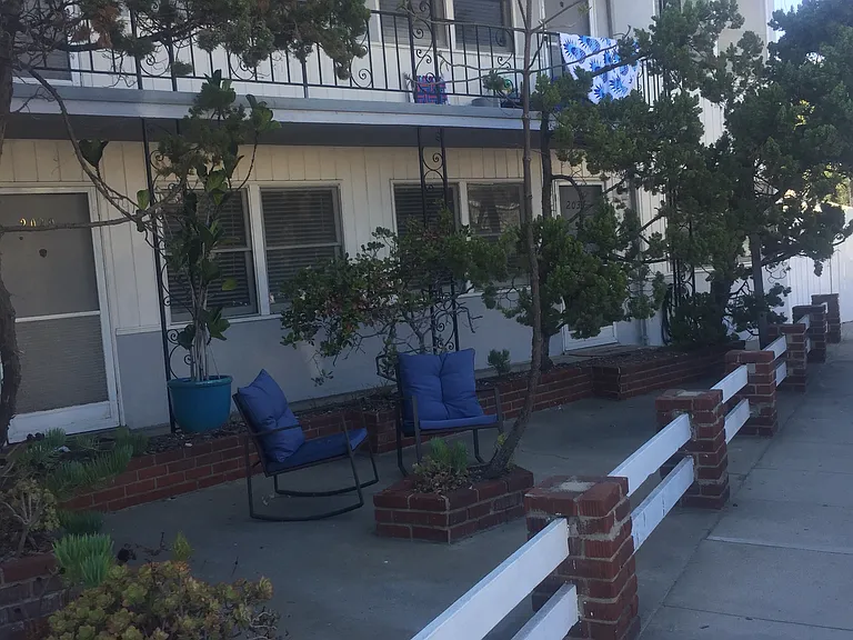 2027 Hermosa Ave #1 — Photo 2