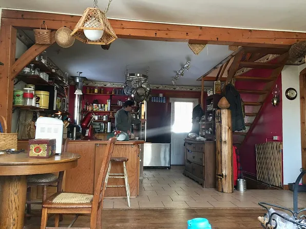 145 Lower Meadow Rd, Rochester, VT 05767
