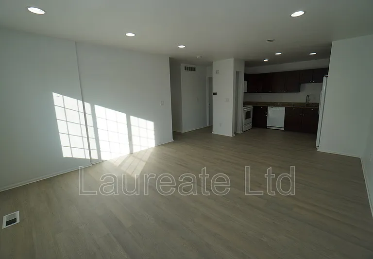 2995 W Yale Ave — Photo 3
