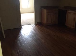 642 E Market St FL 2, York, PA 17403