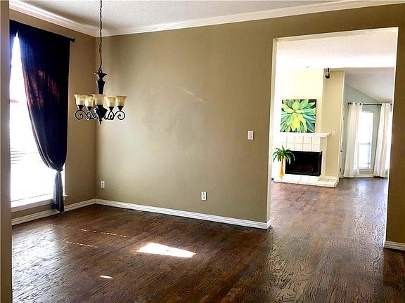 3rd image of 5705 Plantation Ln
