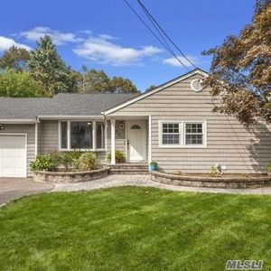 57 Brennan St, Huntington, NY, 11743