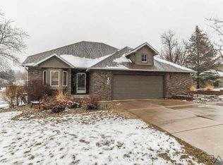 400 E 58th St, Sioux Falls, SD 57108