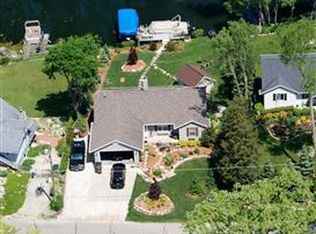 W5874 Bubbling Springs Dr, Elkhorn, WI